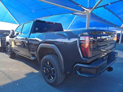 2024 GMC Sierra 2500 AT4