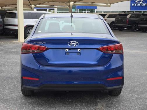 Admiral Blue 2022 Hyundai Accent SE