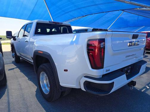 White Frost Tri-Coat 2025 GMC Sierra 3500 Denali Ultimate