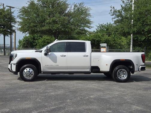 White Frost Tri-Coat 2025 GMC Sierra 3500 Denali Ultimate