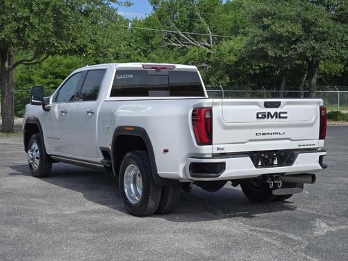 White Frost Tri-Coat 2025 GMC Sierra 3500 Denali Ultimate