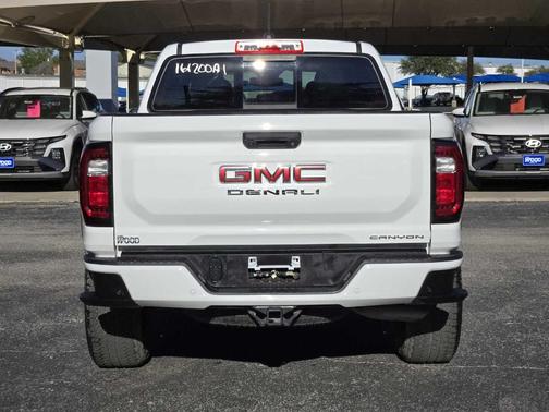 2024 GMC Canyon Denali