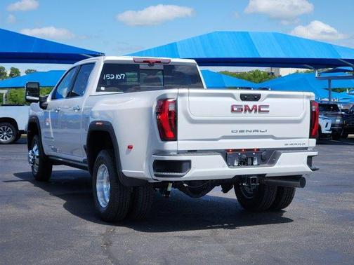 2025 GMC Sierra 3500 Denali