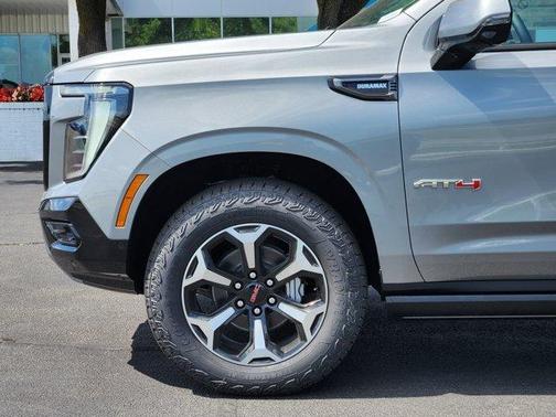 2025 GMC Yukon XL AT4