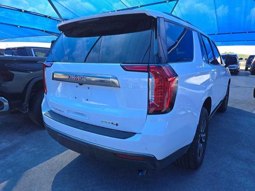 2022 GMC Yukon AT4
