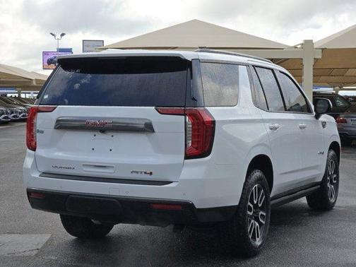 2022 GMC Yukon AT4