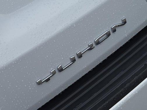 2022 GMC Yukon AT4