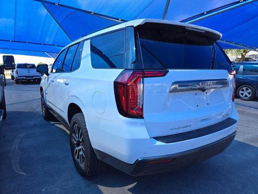 2022 GMC Yukon AT4