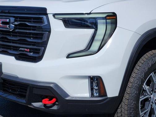 2025 GMC Acadia AT4