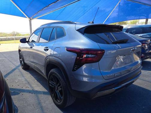 Sterling Gray Metallic 2025 Chevrolet Trax ACTIV