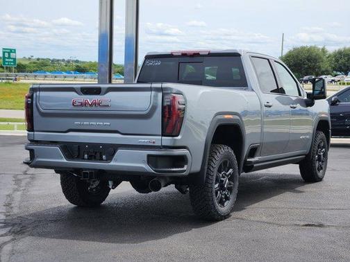2025 GMC Sierra 2500 AT4