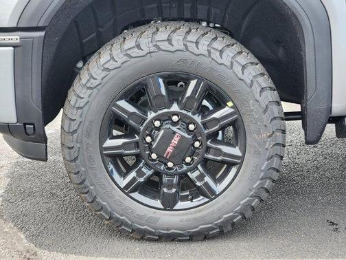 2025 GMC Sierra 2500 AT4