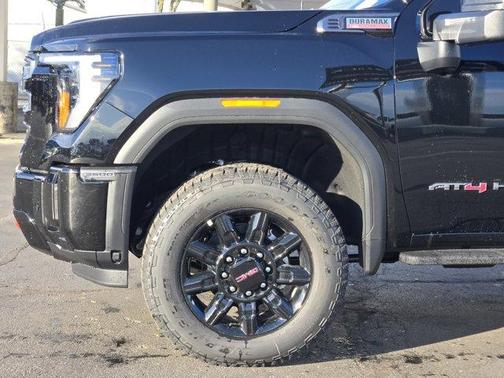 2026 GMC Sierra 3500 AT4