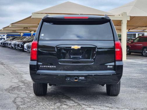 2019 Chevrolet Suburban LS