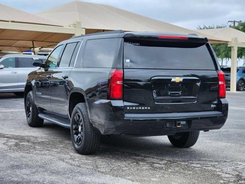 2019 Chevrolet Suburban LS