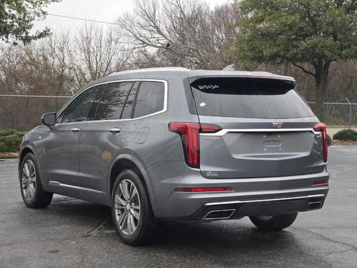 2021 Cadillac XT6 Premium Luxury FWD