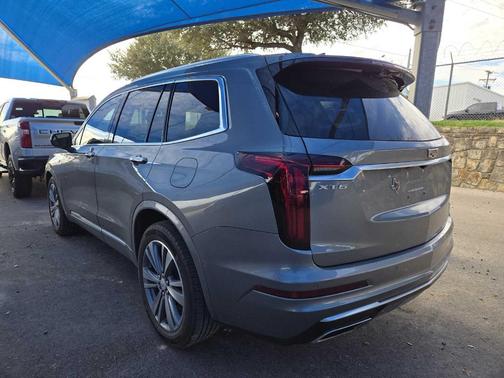 2021 Cadillac XT6 Premium Luxury FWD