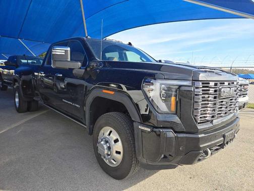 2025 GMC Sierra 3500 Denali Ultimate