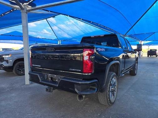 2022 Chevrolet Silverado 2500 Custom