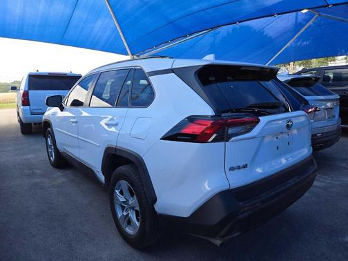 2020 Toyota RAV4 Hybrid LE
