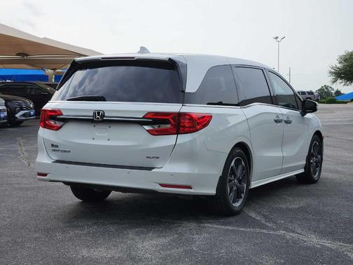 2022 Honda Odyssey Elite