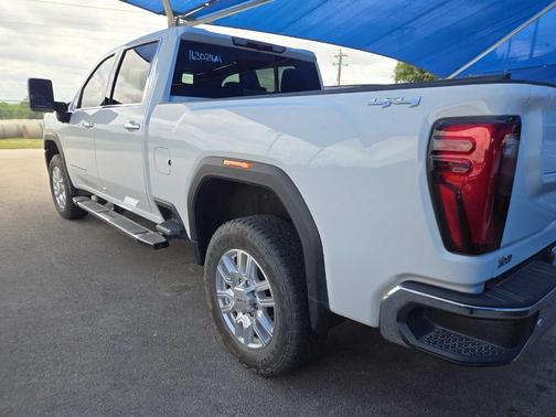Summit White 2024 GMC Sierra 2500 SLT