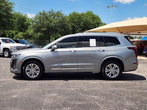 2023 Cadillac XT6 Luxury FWD