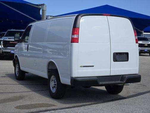 2025 Chevrolet Express 2500 Work Van