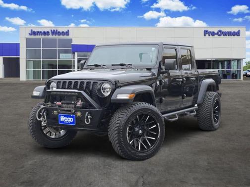 2020 Jeep Gladiator Sport