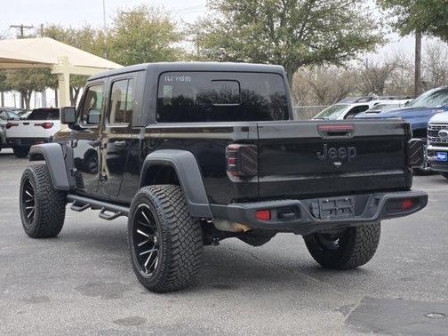 2020 Jeep Gladiator Sport
