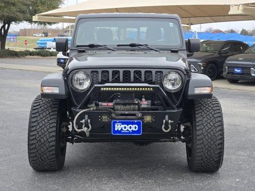 2020 Jeep Gladiator Sport