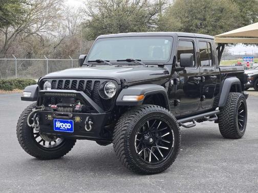 2020 Jeep Gladiator Sport