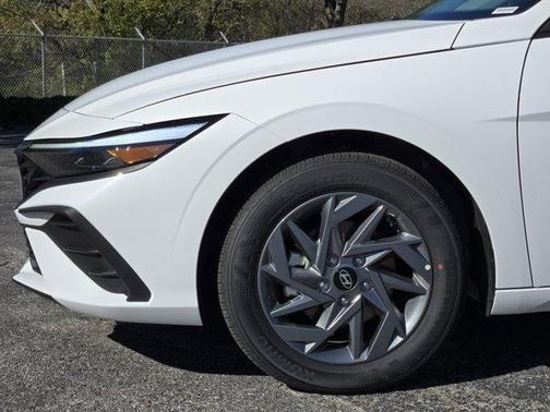 2026 Hyundai ELANTRA HEV Blue