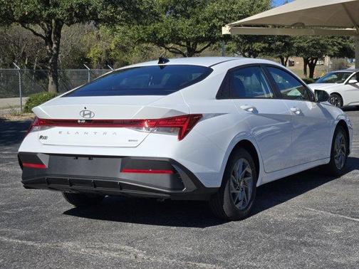 2026 Hyundai ELANTRA HEV Blue