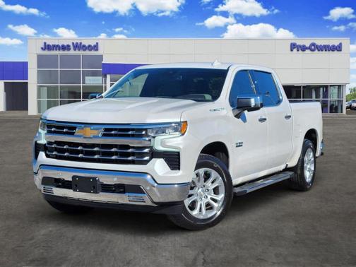 Iridescent Pearl Tricoat 2024 Chevrolet Silverado 1500 LTZ