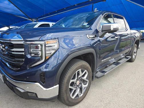 Pacific Blue Metallic 2023 GMC Sierra 1500 SLT