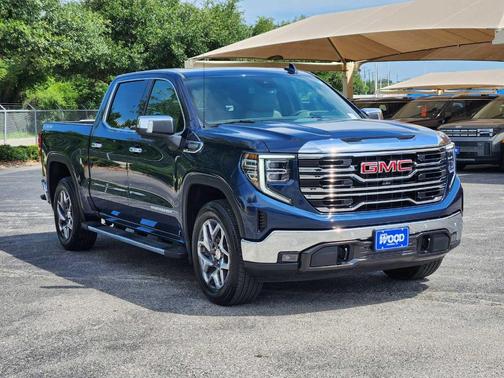 Pacific Blue Metallic 2023 GMC Sierra 1500 SLT