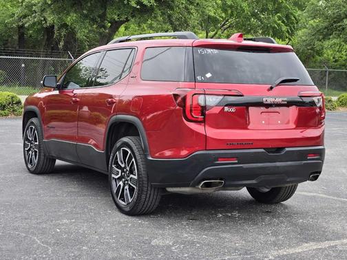 2021 GMC Acadia SLT