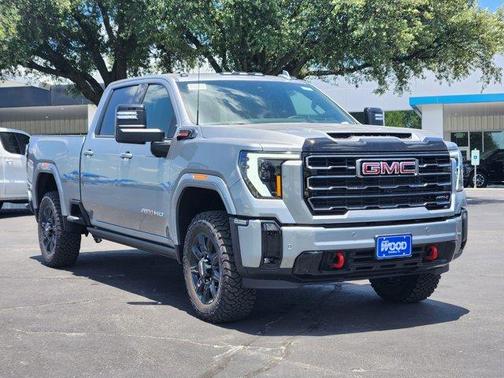 2025 GMC Sierra 2500 AT4