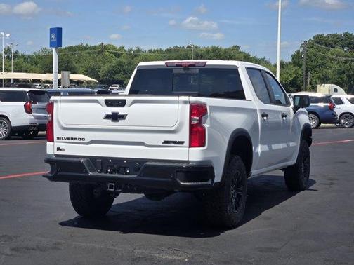 Summit White 2026 Chevrolet Silverado 1500 ZR2