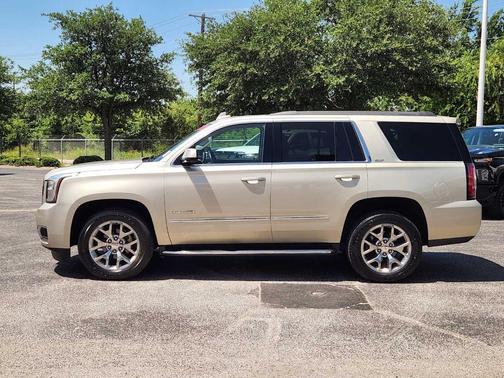 2016 GMC Yukon SLT