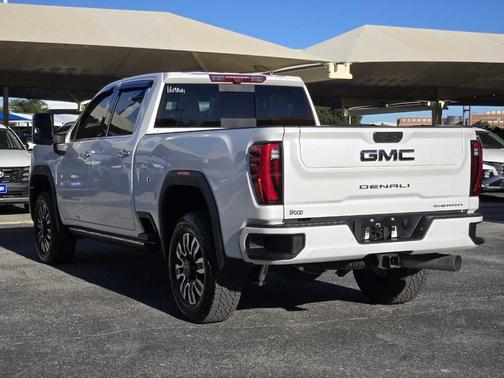 2025 GMC Sierra 2500 Denali Ultimate
