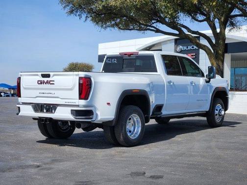 2026 GMC Sierra 3500 Denali