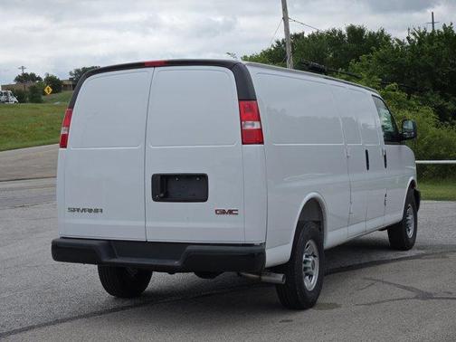 2025 GMC Savana 2500 Work Van