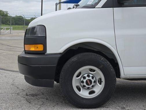 2025 GMC Savana 2500 Work Van