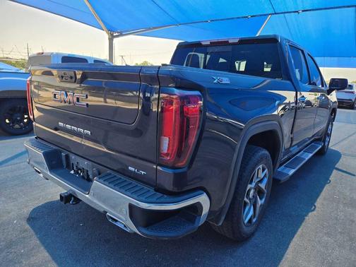 Titanium Rush Metallic 2022 GMC Sierra 1500 SLT