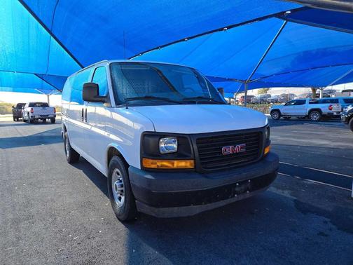 2017 GMC Savana 2500 Work Van