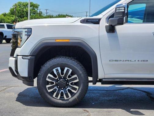 2025 GMC Sierra 2500 Denali Ultimate