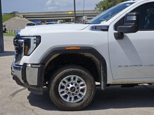 2025 GMC Sierra 2500 Pro