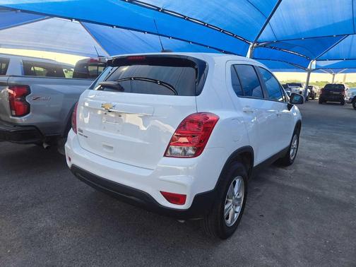 2022 Chevrolet Trax LS